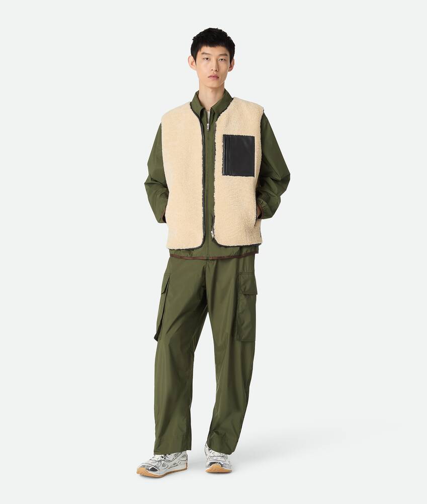 Men's Nylon Cargo Trousers in Shrub Bottega Veneta Macao SAR China EN - Image 4