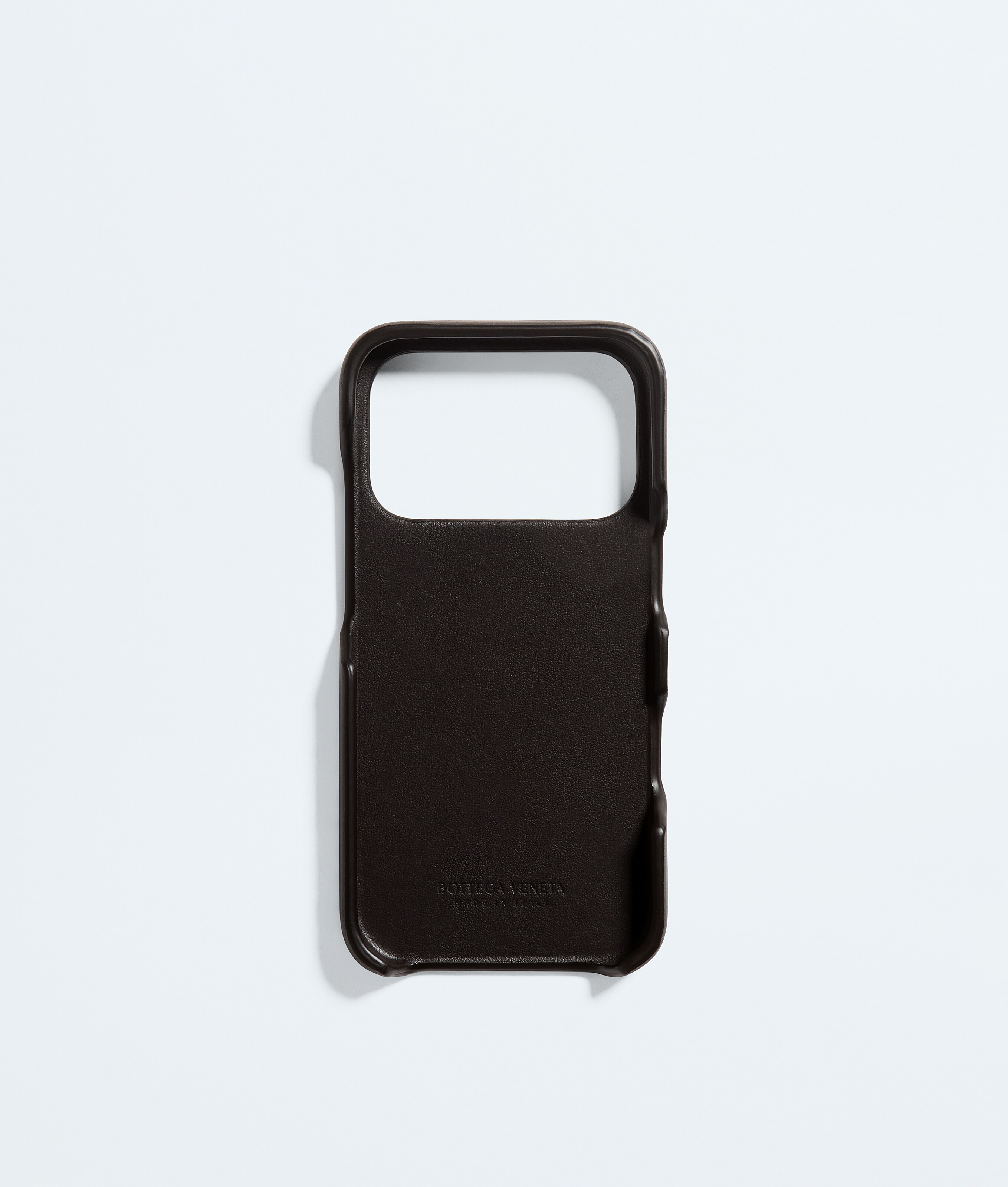 Men's Intrecciato iPhone 17 Pro Case in Espresso Bottega Veneta Luxembourg EN - Image 2