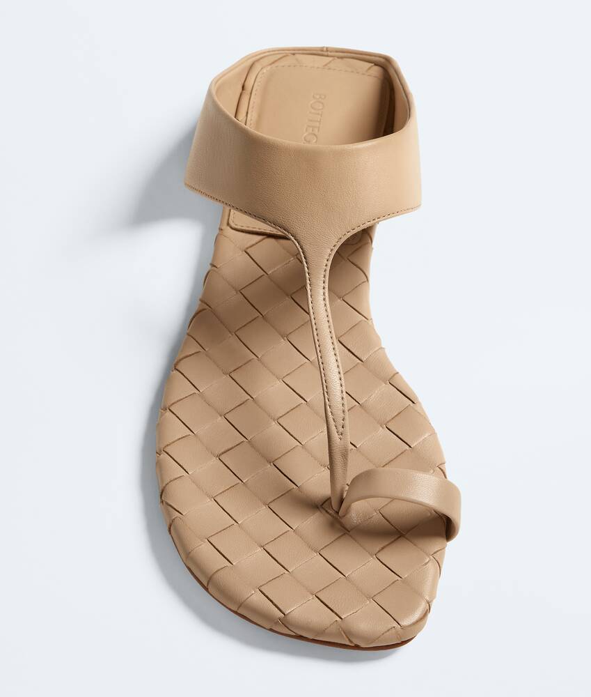 Tongs plates Livia pour Femme en Shore Bottega Veneta France FR - Image 4