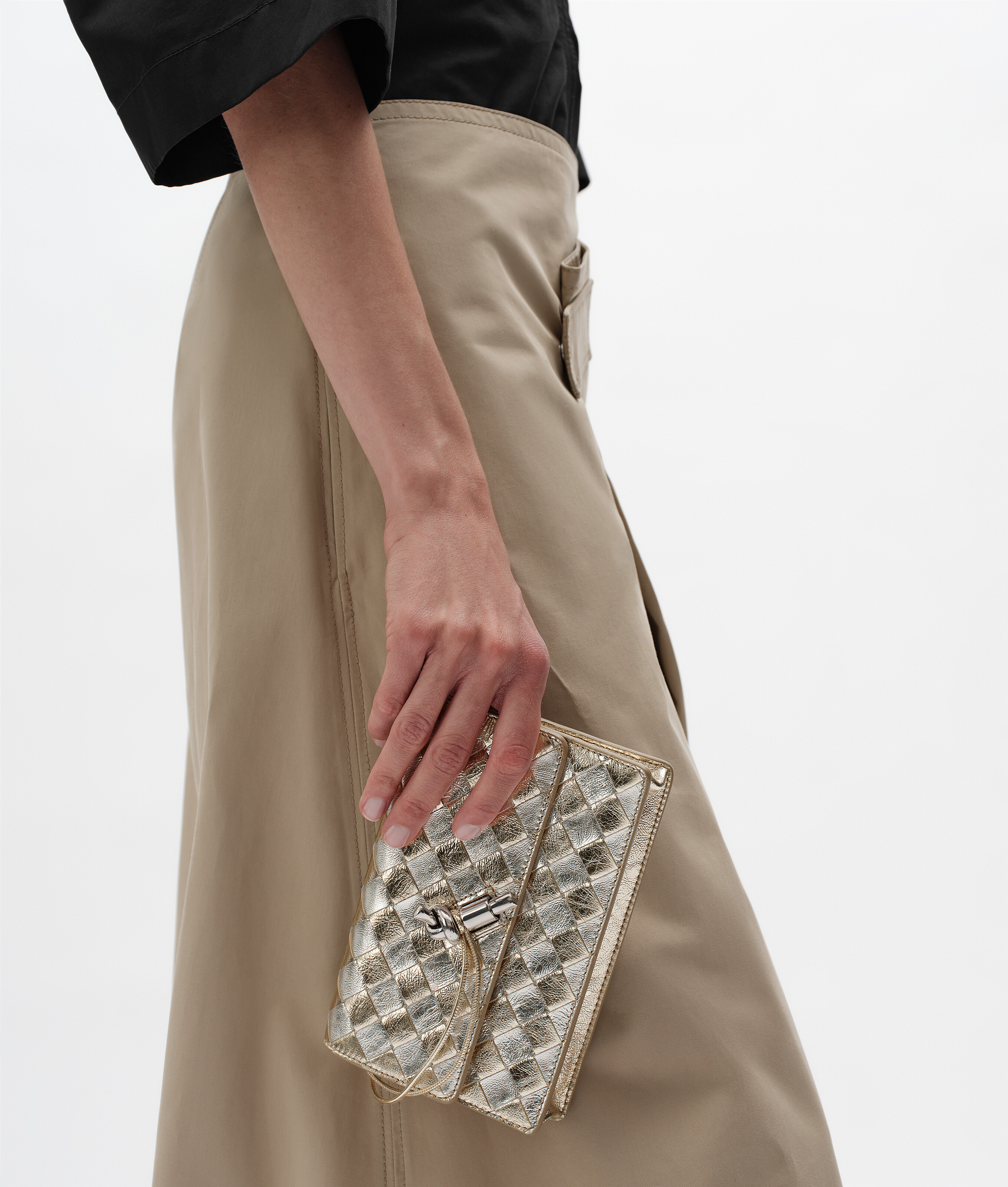 Women's Andiamo Wallet on Chain in Supermoon/silver Bottega Veneta United States EN - Image 5