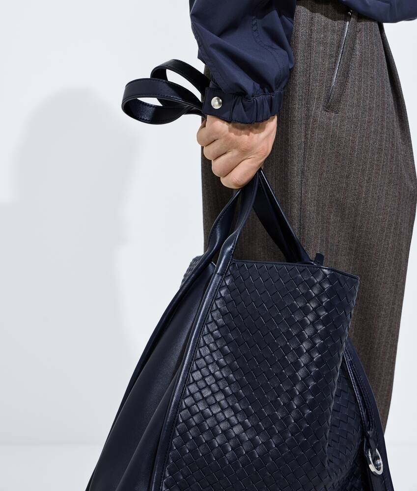 Corriere f&uuml;r Herren in Midnight Bottega Veneta &Ouml;sterreich DE - Image 2
