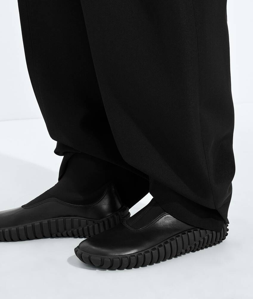 Display a large version of the product image 2 - Tide Sneaker