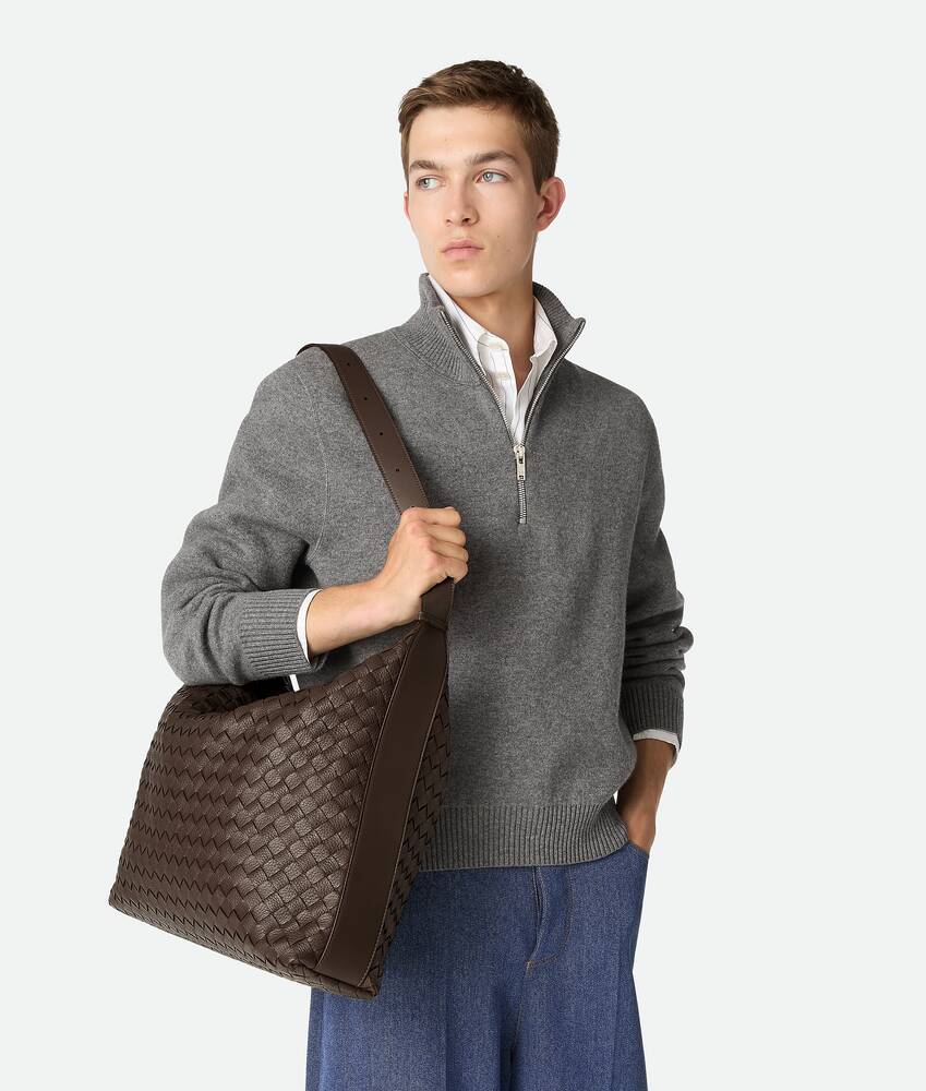 Display a large version of the product image 2 - Traveler