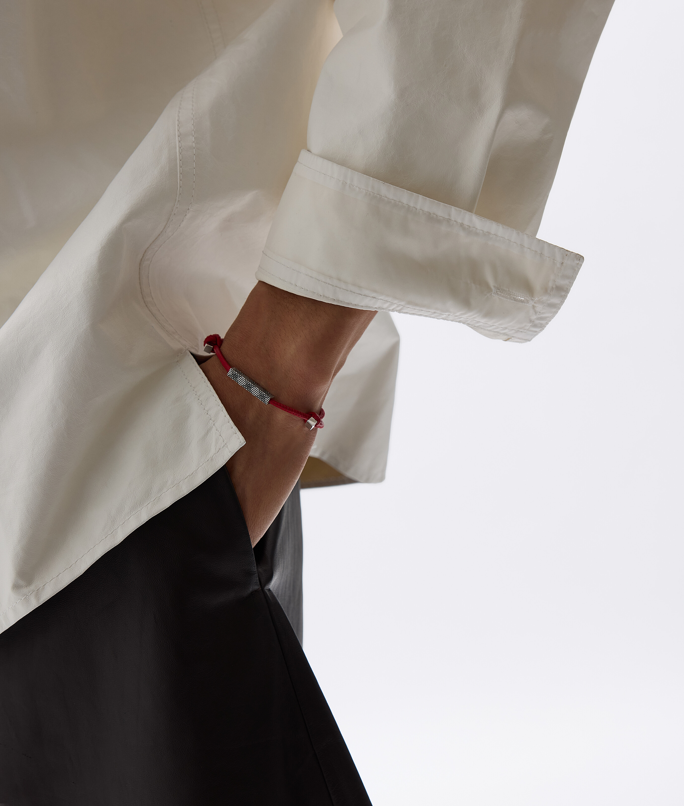 Men's Veneta Bracelet in Cardinal Bottega Veneta Luxembourg EN - Image 2