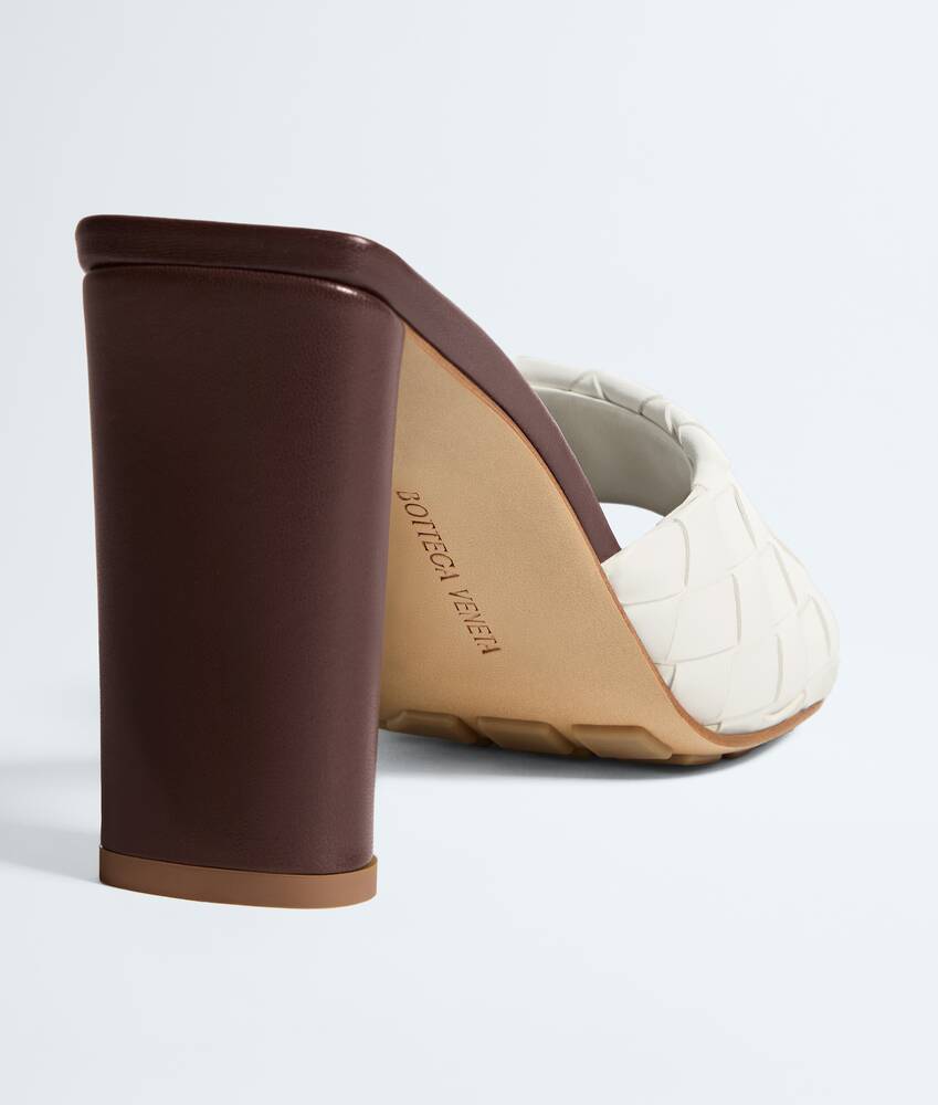 Mule Livia da Donna in Alabaster/cioccolato Bottega Veneta Italia IT - Image 5