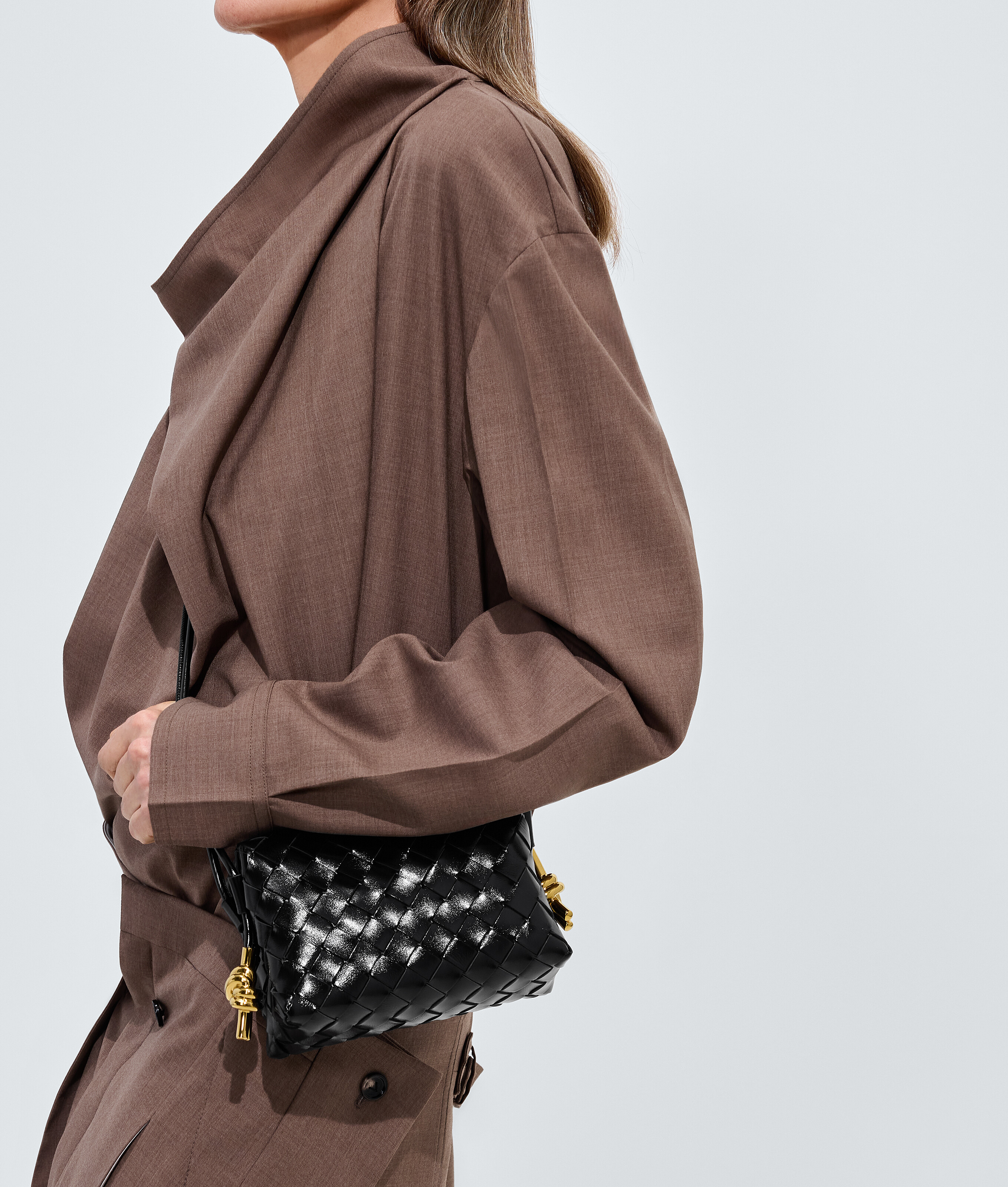 Bottega Veneta Mini Knot Detail Intrecciato Leather Crossbody Bag In Black
