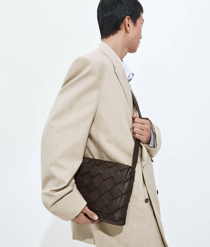 Men's Large Diago in Fondant Bottega Veneta Macao SAR China EN - Image 2
