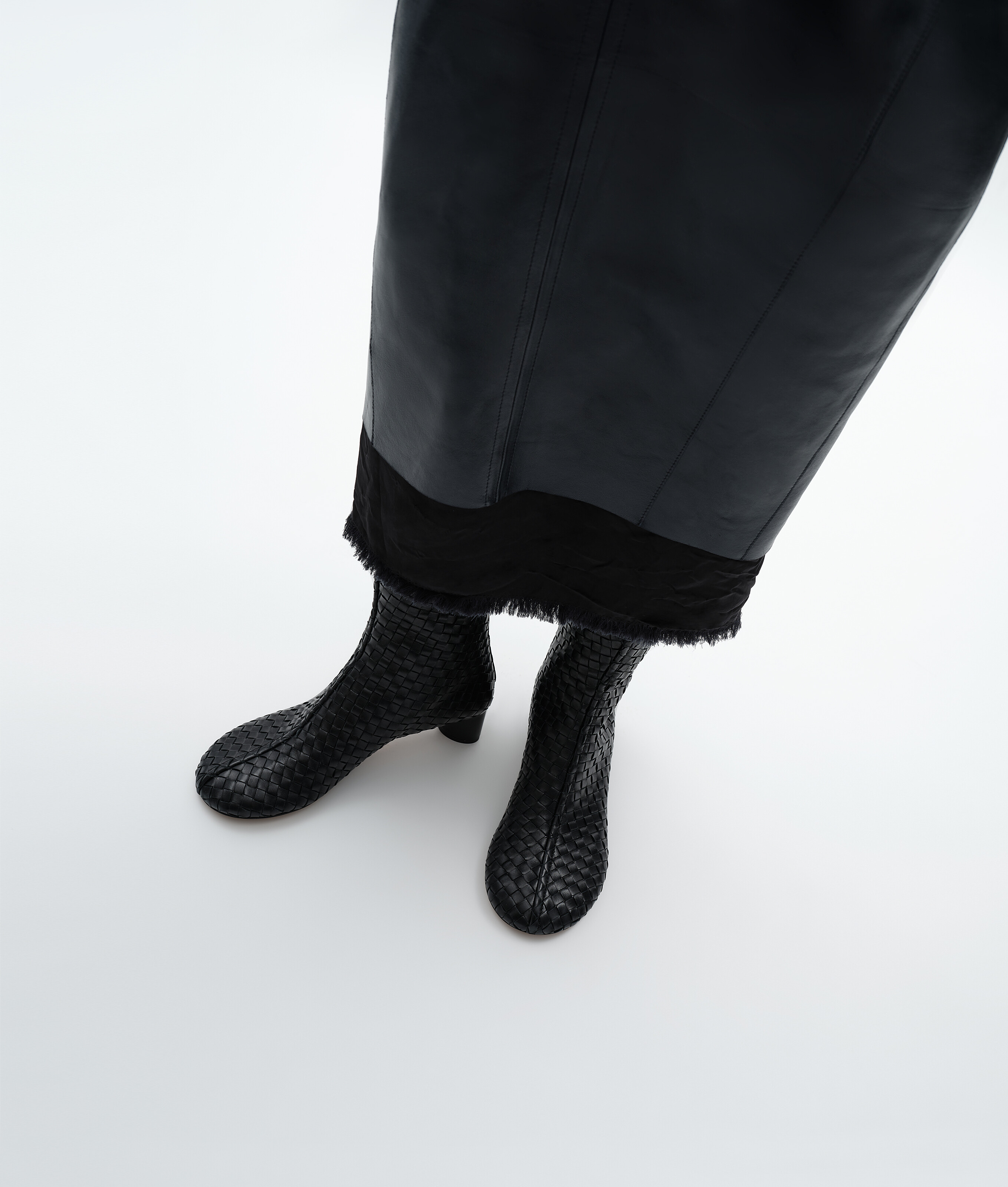 Women's Cherry Ankle Boot in Black Bottega Veneta Luxembourg EN - Image 2
