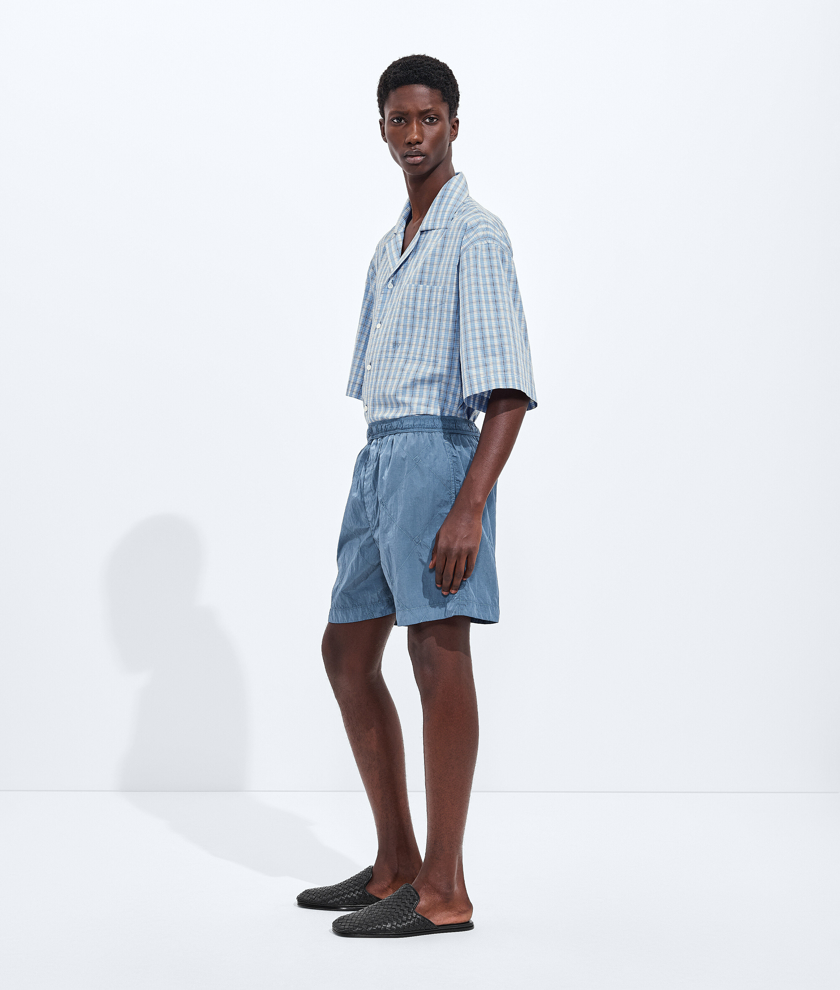Men's Crinkled Nylon Swim Shorts in Utility blue Bottega Veneta Luxembourg EN - Image 2