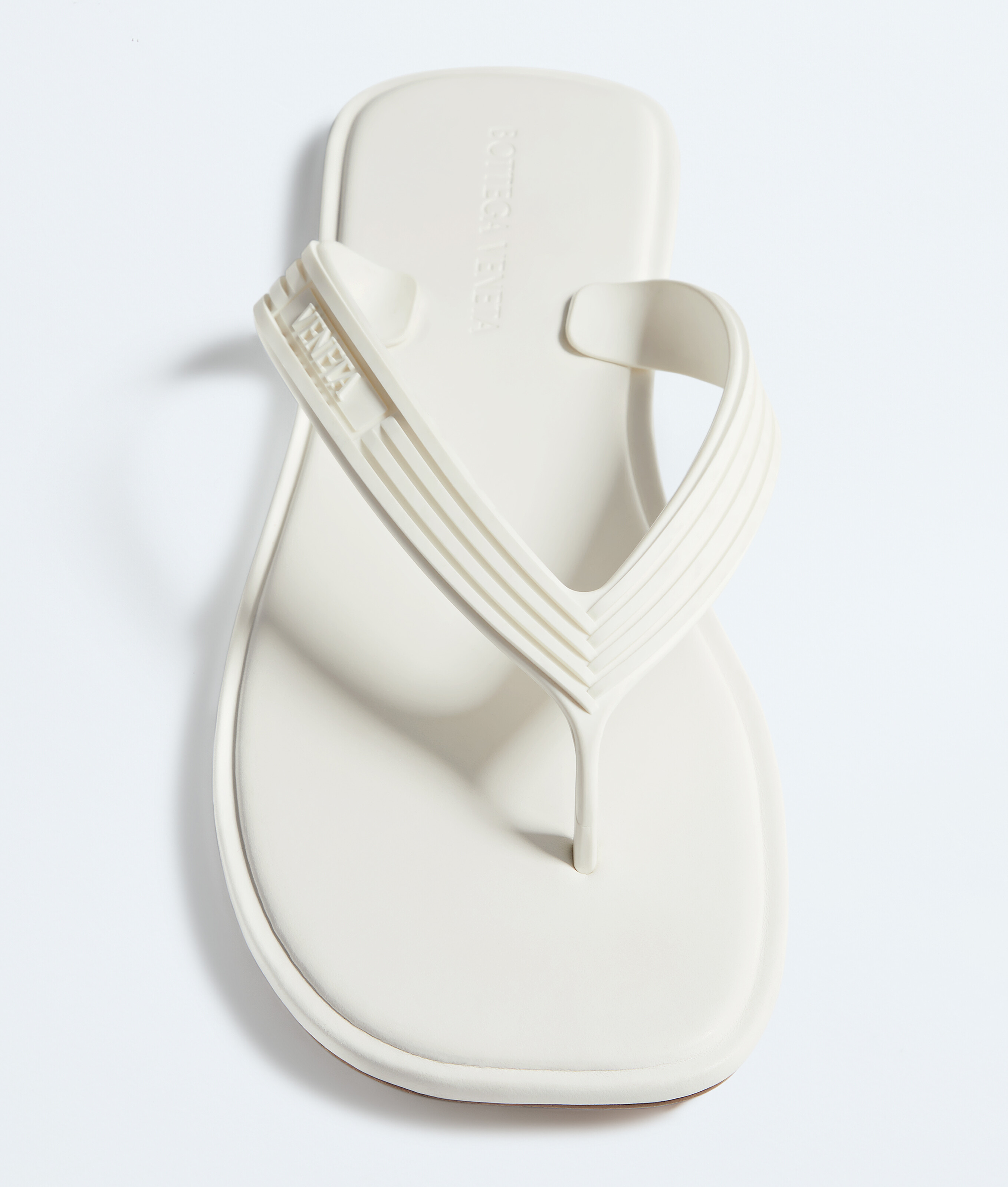 Men's Sampieri Thong in Alabaster Bottega Veneta Japan EN - Image 4