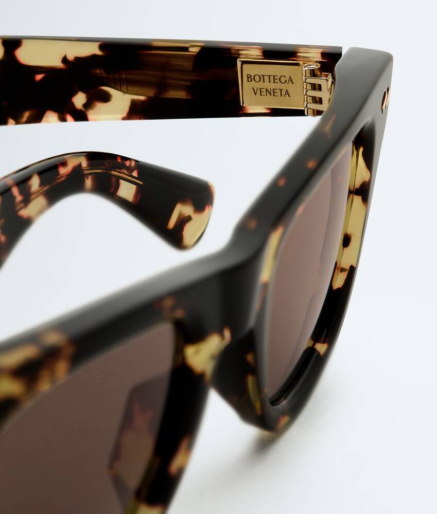 Gafas de sol Dizzy cuadradas en Havana/brown Bottega Veneta M&eacute;xico ES - Image 4