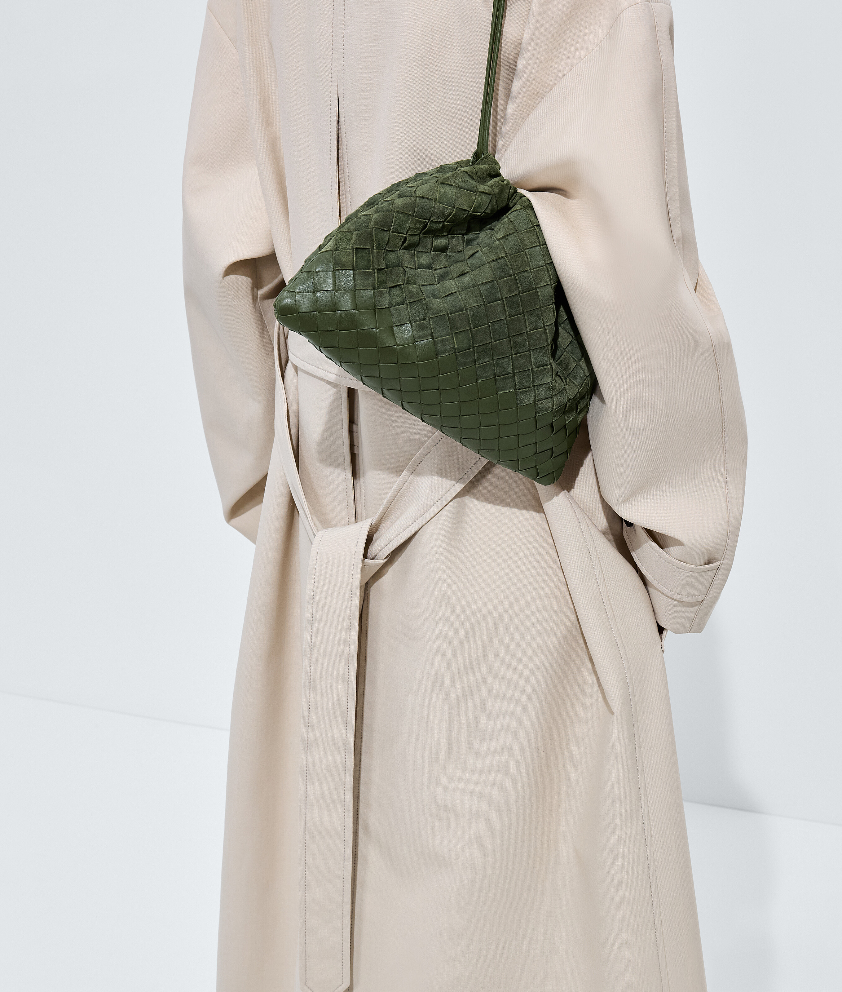 Women's Dustbag in Green tweed Bottega Veneta United Arab Emirates EN - Image 2