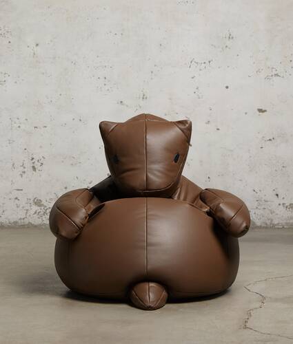 Medium Otter Pouf