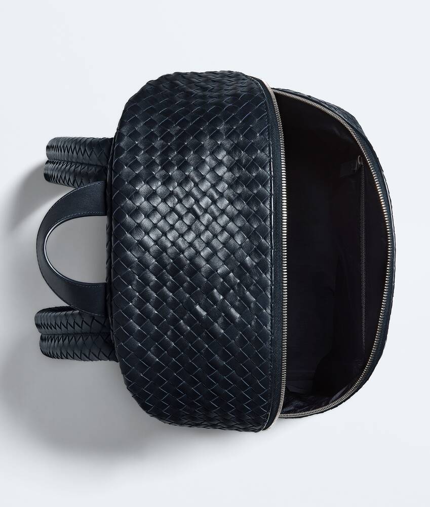 Men's Intrecciato 1975 Backpack in Midnight Bottega Veneta Macao SAR China EN - Image 3