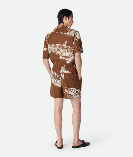 Men's Italian Postcard Silk Shorts in Pecan/dove Bottega Veneta Lithuania EN - Image 4