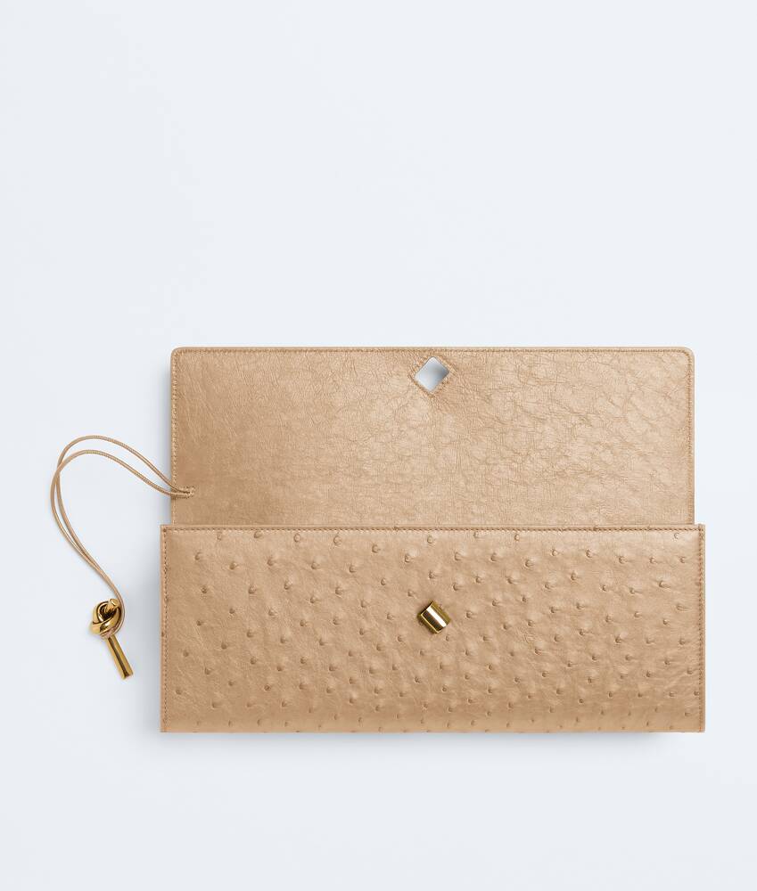 Women's Andiamo Clutch in Shore Bottega Veneta Canada EN - Image 2