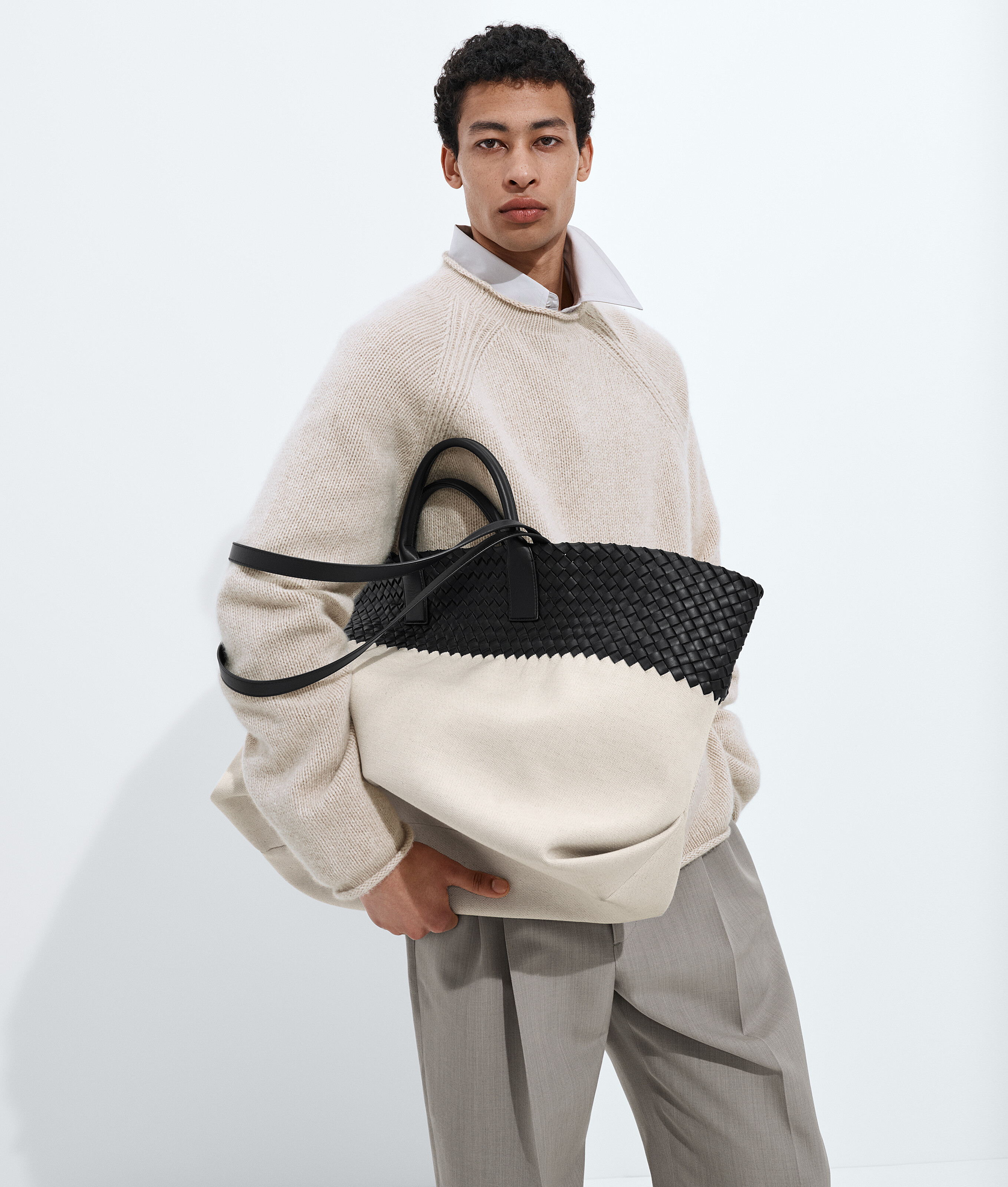 Men's Large Cabat Mare in Natural/black Bottega Veneta Luxembourg EN - Image 6