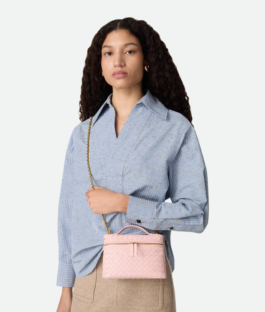 Display a large version of the product image 2 - Small Soft Vanity