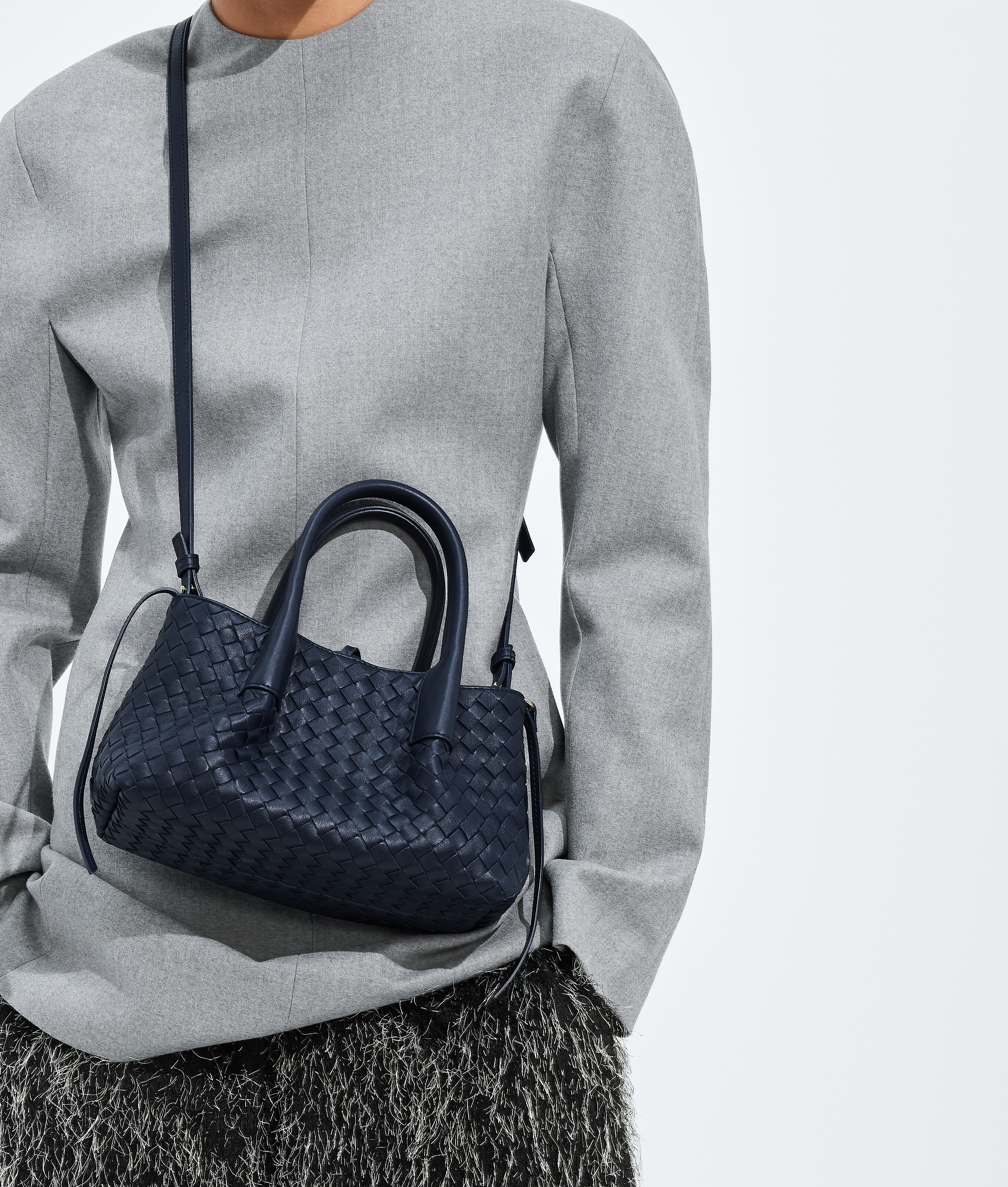 Women's Small Pinacoteca in Petroleum/glacial Bottega Veneta Luxembourg EN - Image 2