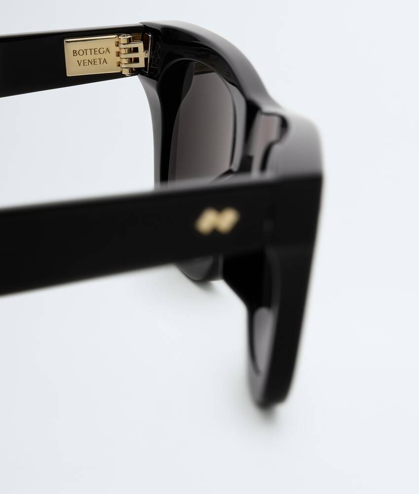 Gafas de sol Dizzy cuadradas en Black/grey Bottega Veneta M&eacute;xico ES - Image 4