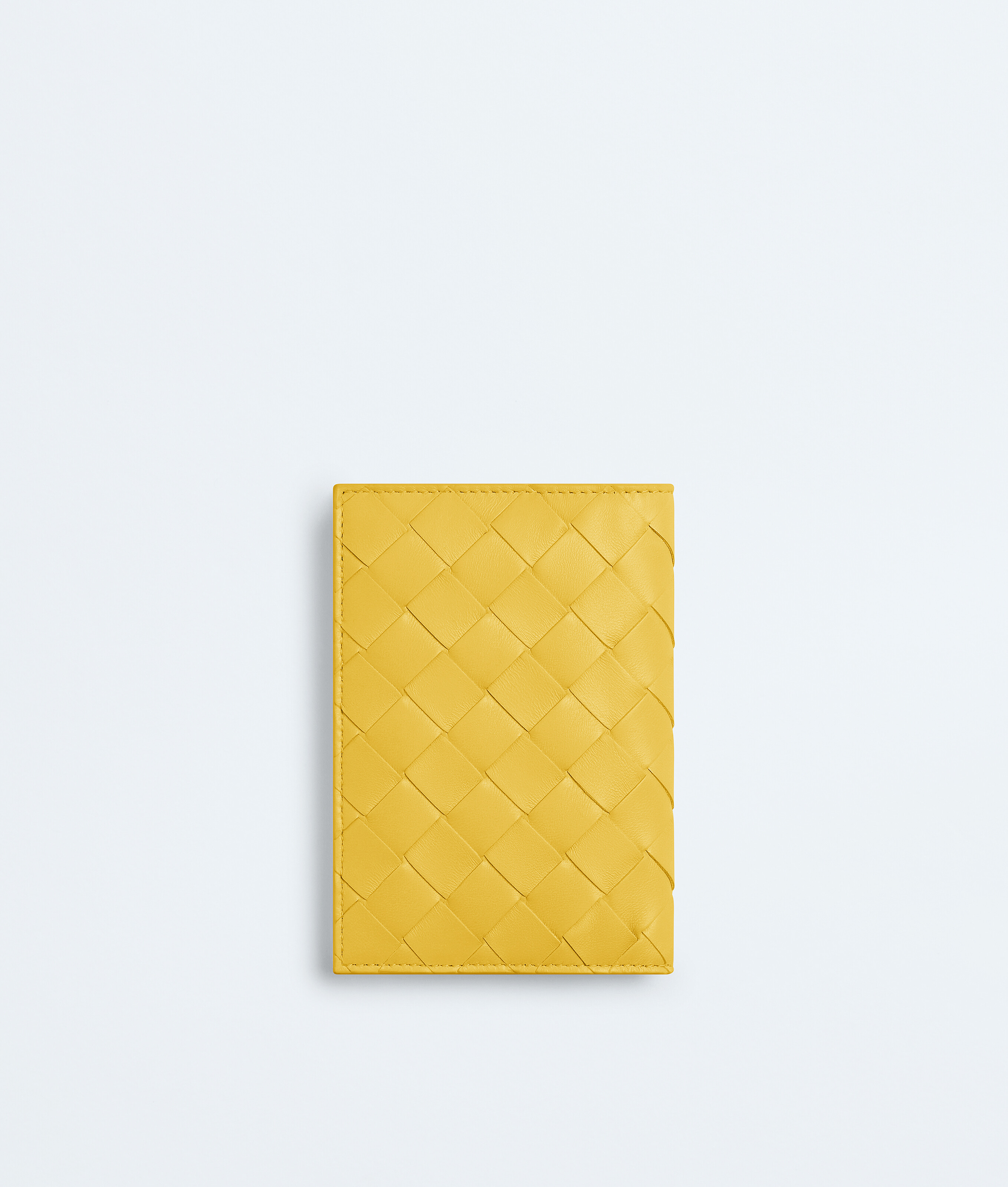 Women's Intrecciato Passport Case in Taxi Bottega Veneta Netherlands EN - Image 3