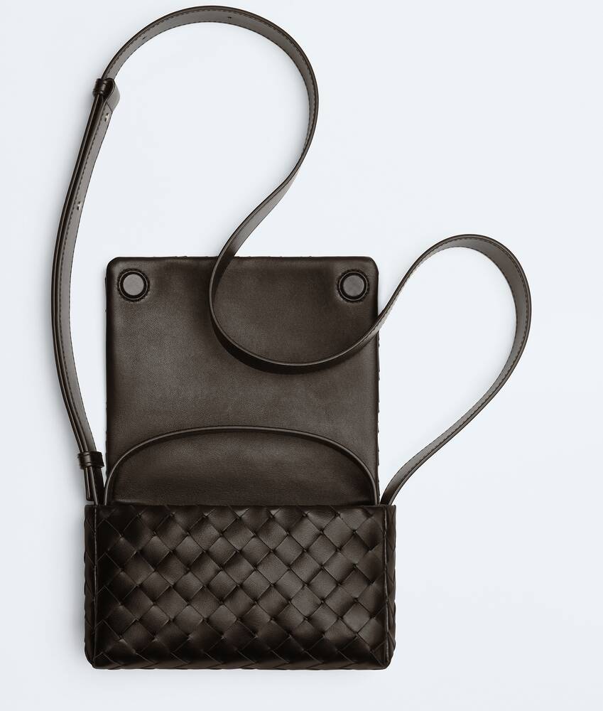 Men's Intrecciato Mini Bag With Flap in Fondant Bottega Veneta Singapore EN - Image 2