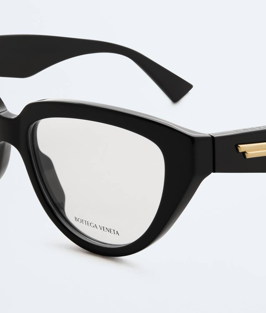 Classic Cat Eye Eyeglasses in Black/transparent Bottega Veneta Brazil EN - Image 4