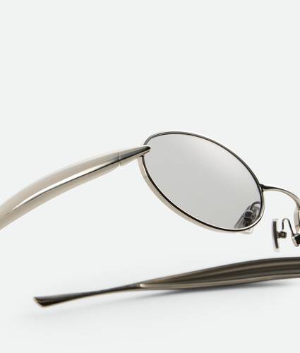 Sardine Oval Sunglasses