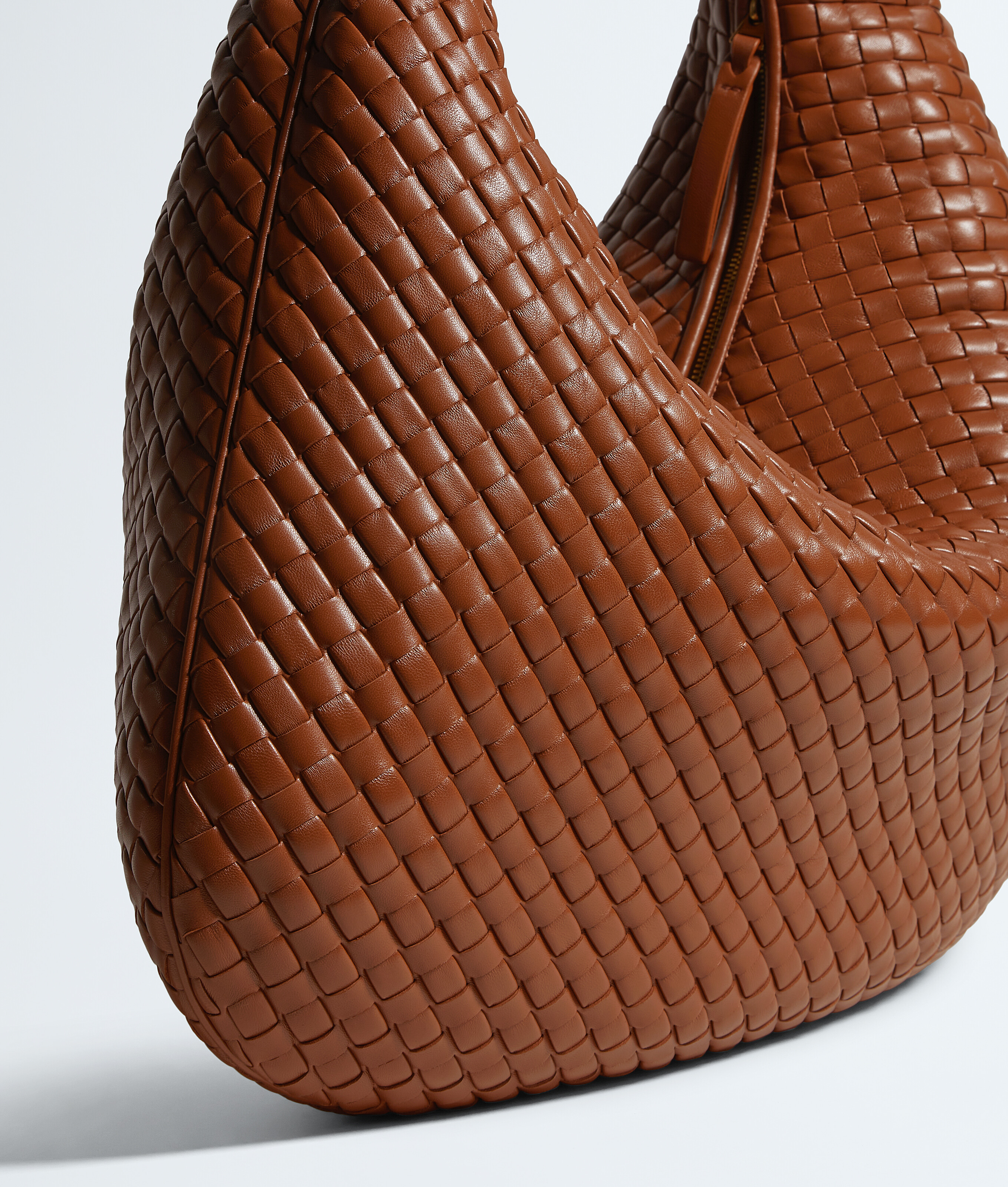 Women's Maxi Veneta in Tannin Bottega Veneta Hungary EN - Image 6