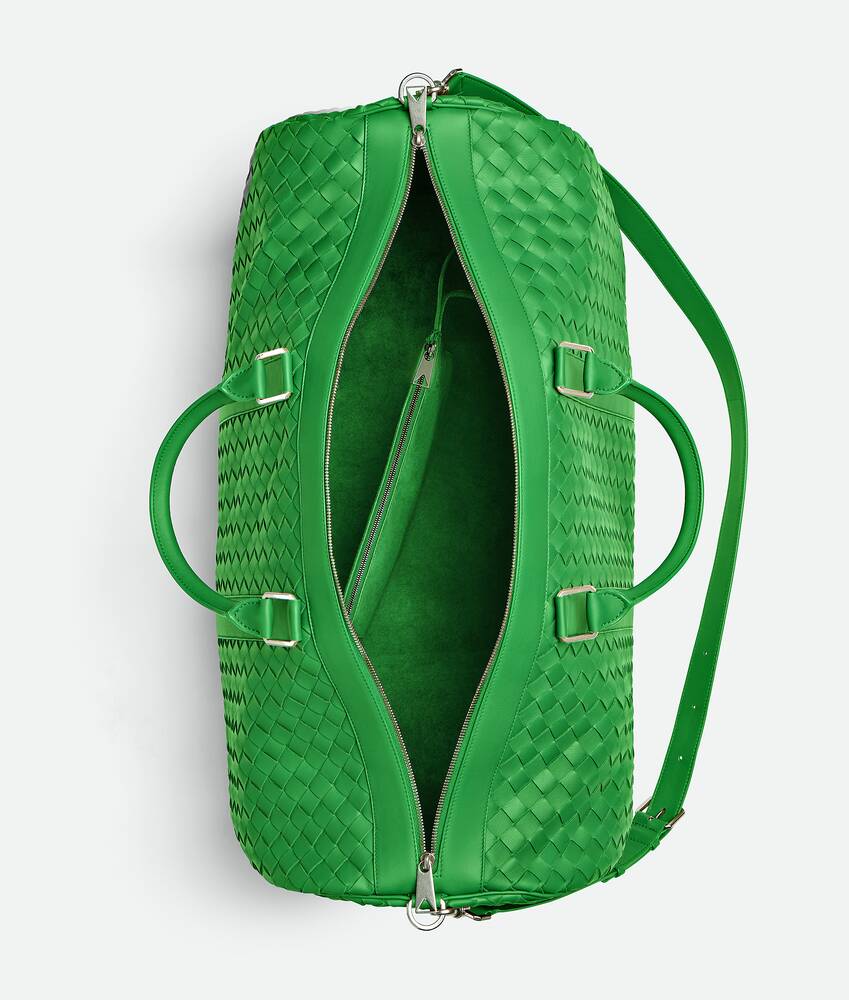 Men's Large Intrecciato Duffle in Parakeet Bottega Veneta Brazil EN - Image 3