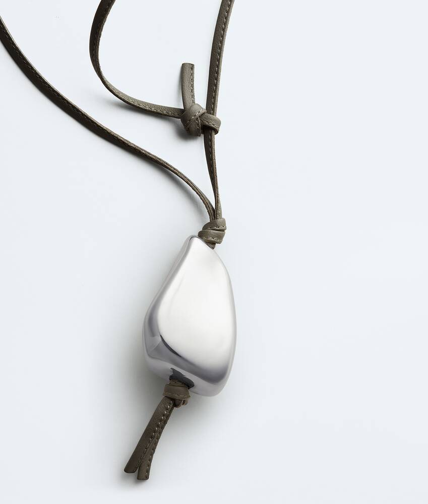 Display a large version of the product image 4 - Prisma Necklace