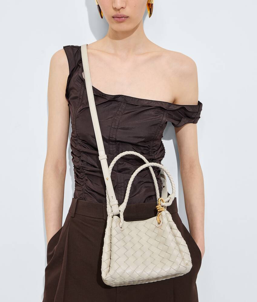 Parachute piccola da Donna in Sea salt Bottega Veneta Italia IT - Image 2