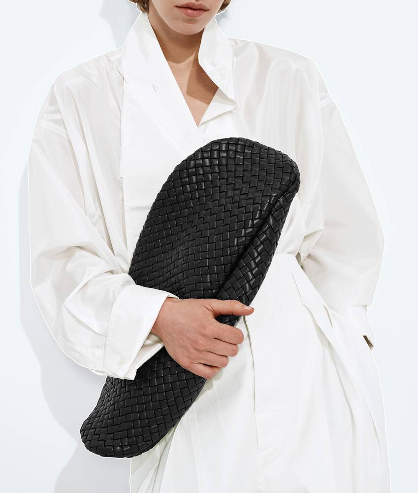 Display a large version of the product image 2 - Onda Clutch