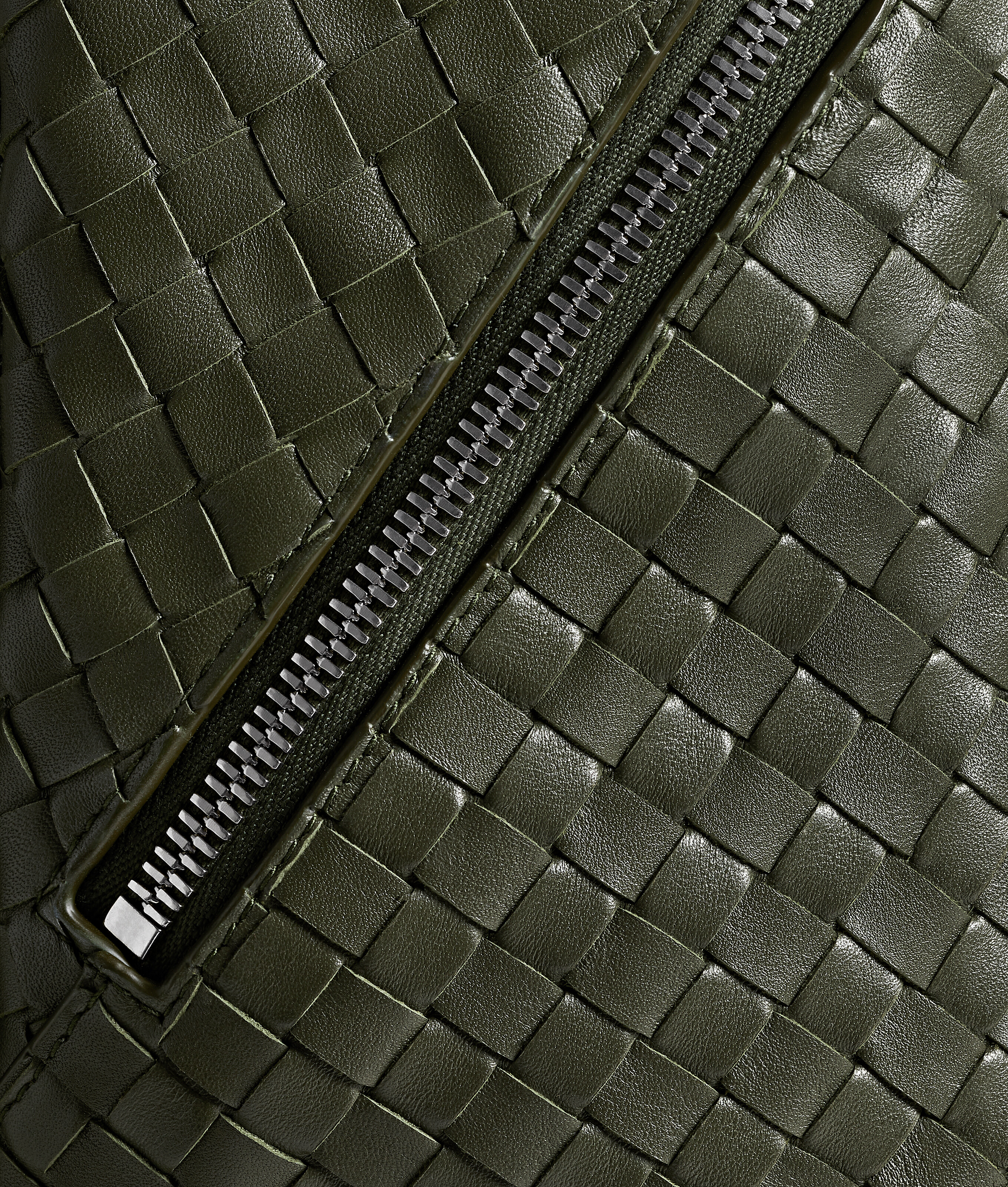 Men's Intrecciato 1975 Backpack in Bark green Bottega Veneta Luxembourg EN - Image 6