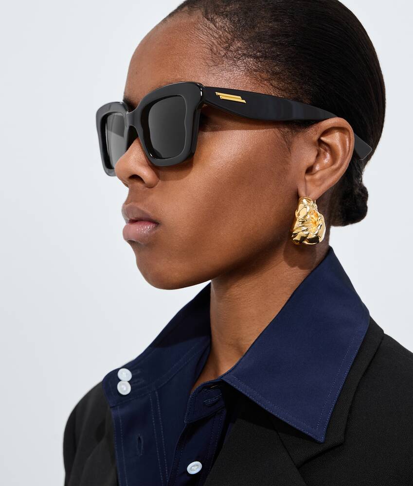 Sophia Ribbon Butterfly Sunglasses in Black/gray Bottega Veneta Netherlands EN - Image 2