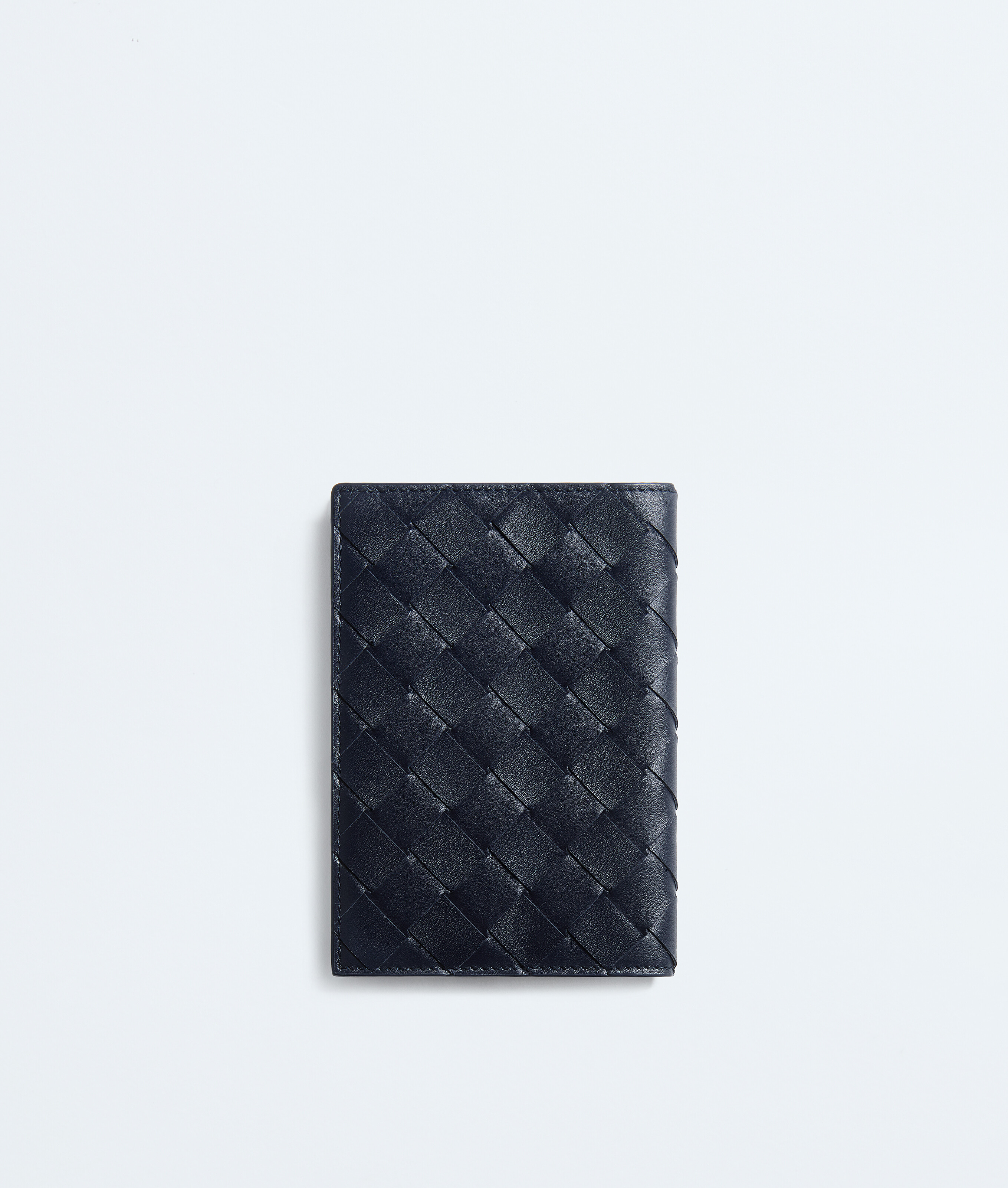Men's Intrecciato Passport Case in Midnight/basalt Bottega Veneta Latvia EN - Image 3