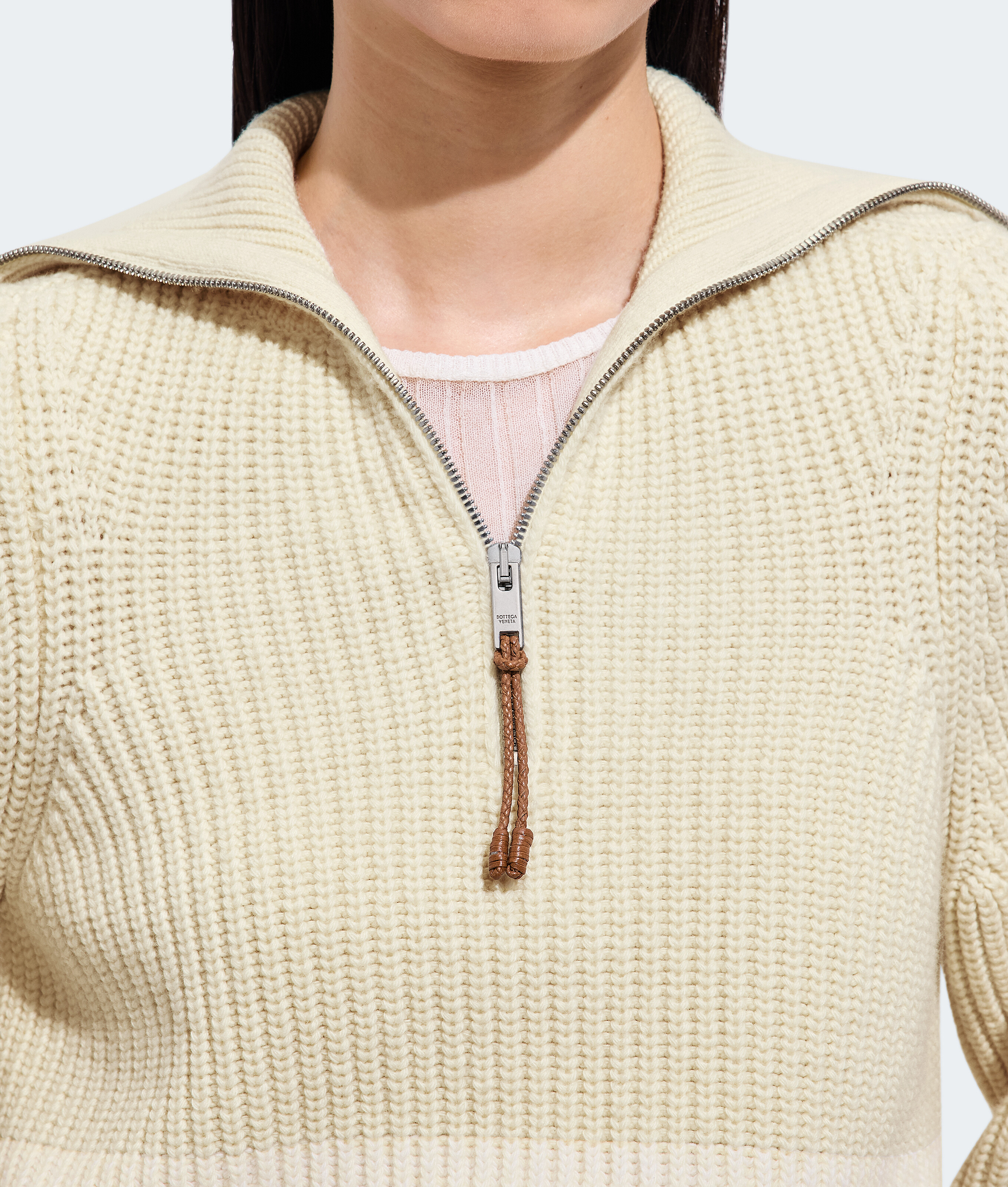 Women's Wool and Cashmere Sweater in Dove Bottega Veneta Luxembourg EN - Image 4
