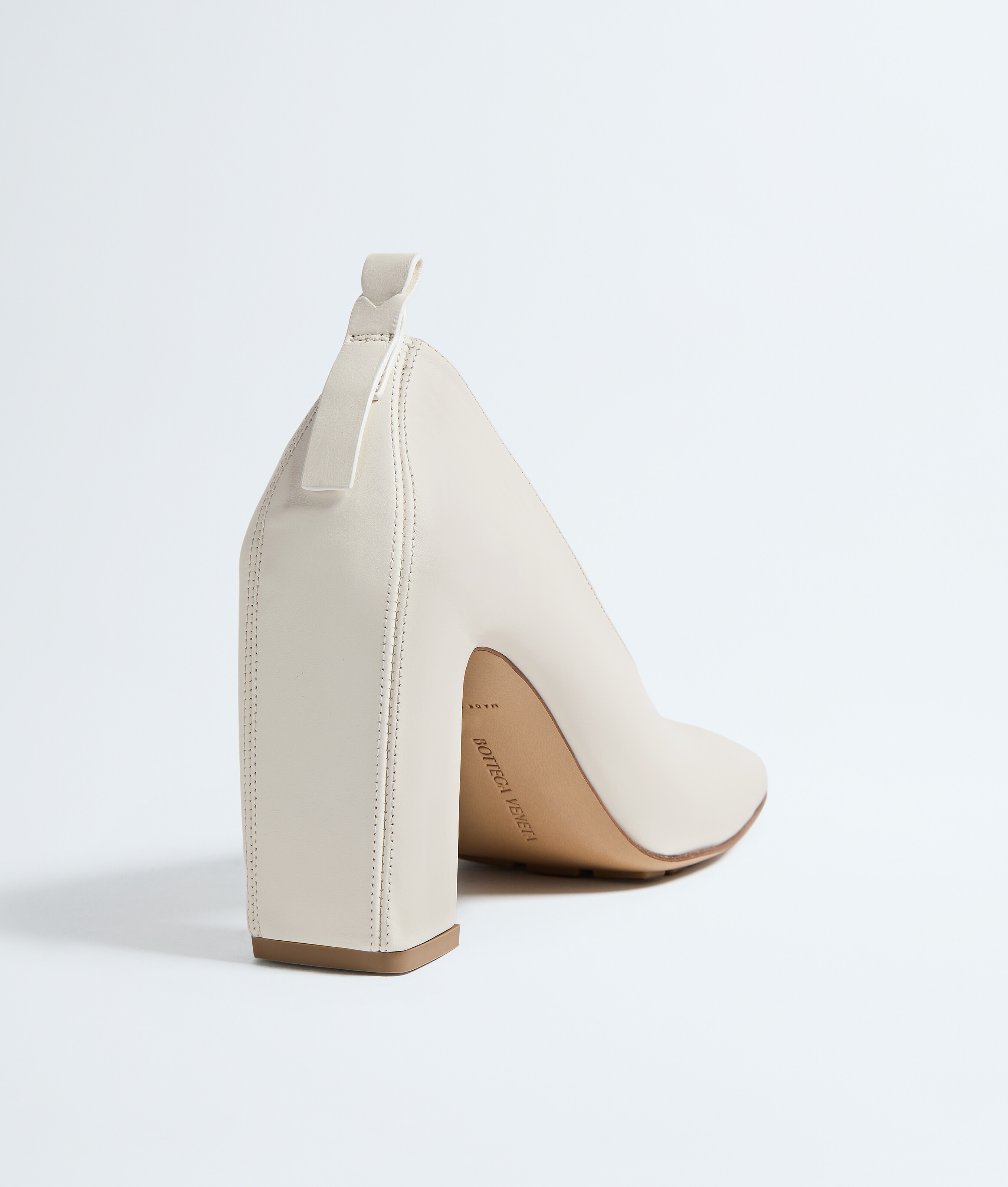 Women's Allegra Pump in Alabaster Bottega Veneta Saudi Arabia EN - Image 5