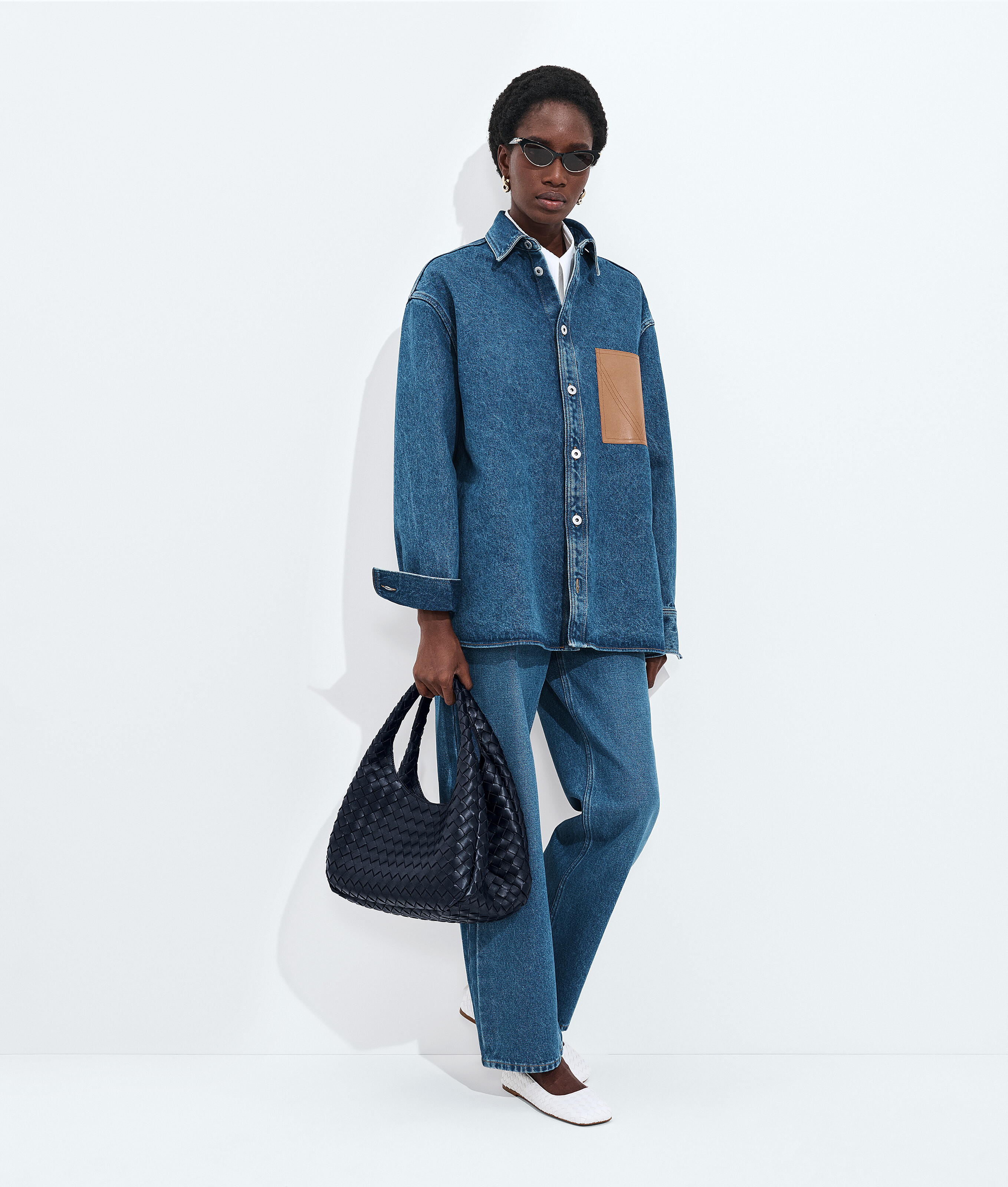 Women's Campana in Midnight Bottega Veneta Luxembourg EN - Image 5