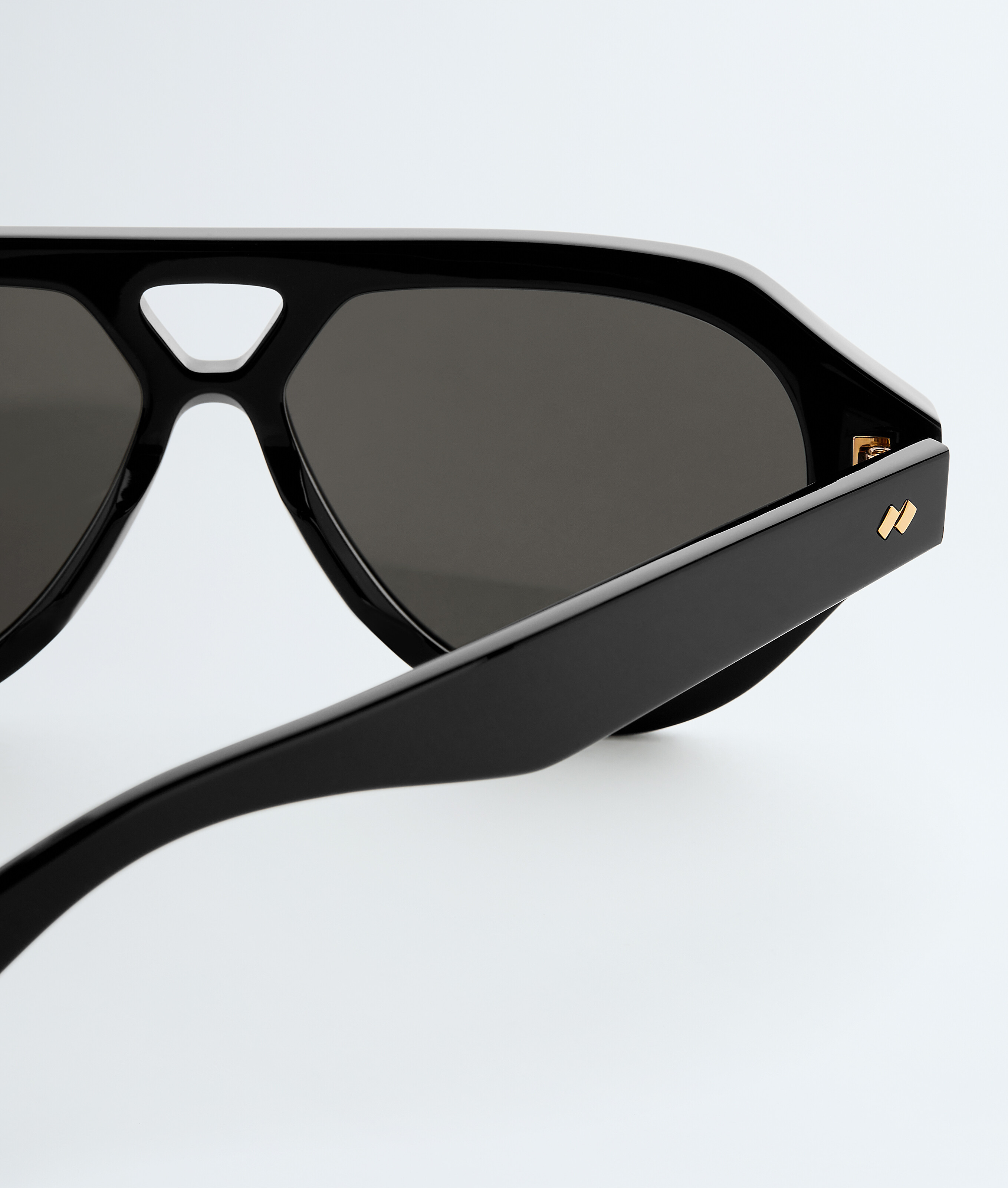 Dizzy Aviator Sunglasses in Black/gray Bottega Veneta Luxembourg EN - Image 4