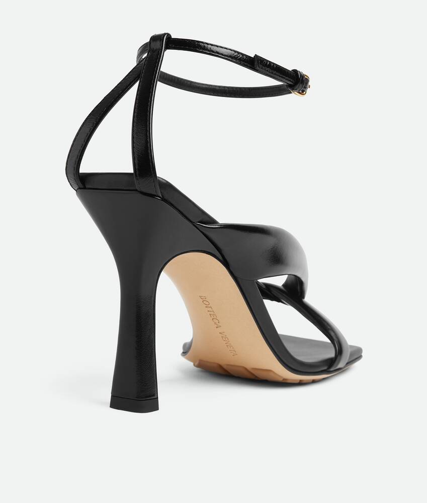 Women's Riva Strap Sandal in Black Bottega Veneta Canada EN - Image 6