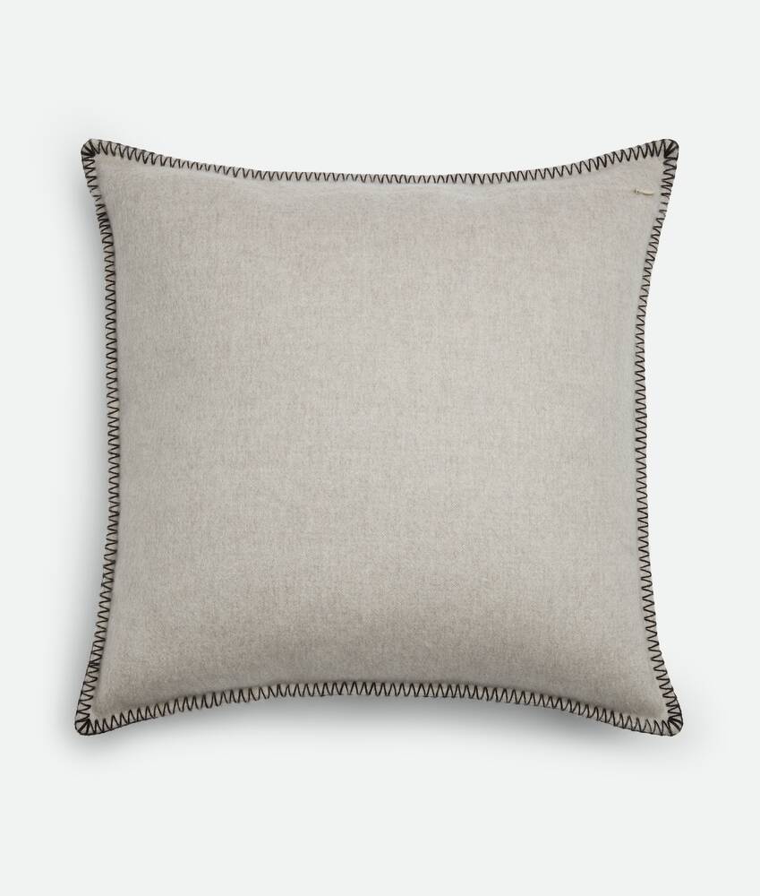 Intrecciato Patch Cushion in Greige/black Bottega Veneta Hong Kong SAR China EN - Image 4