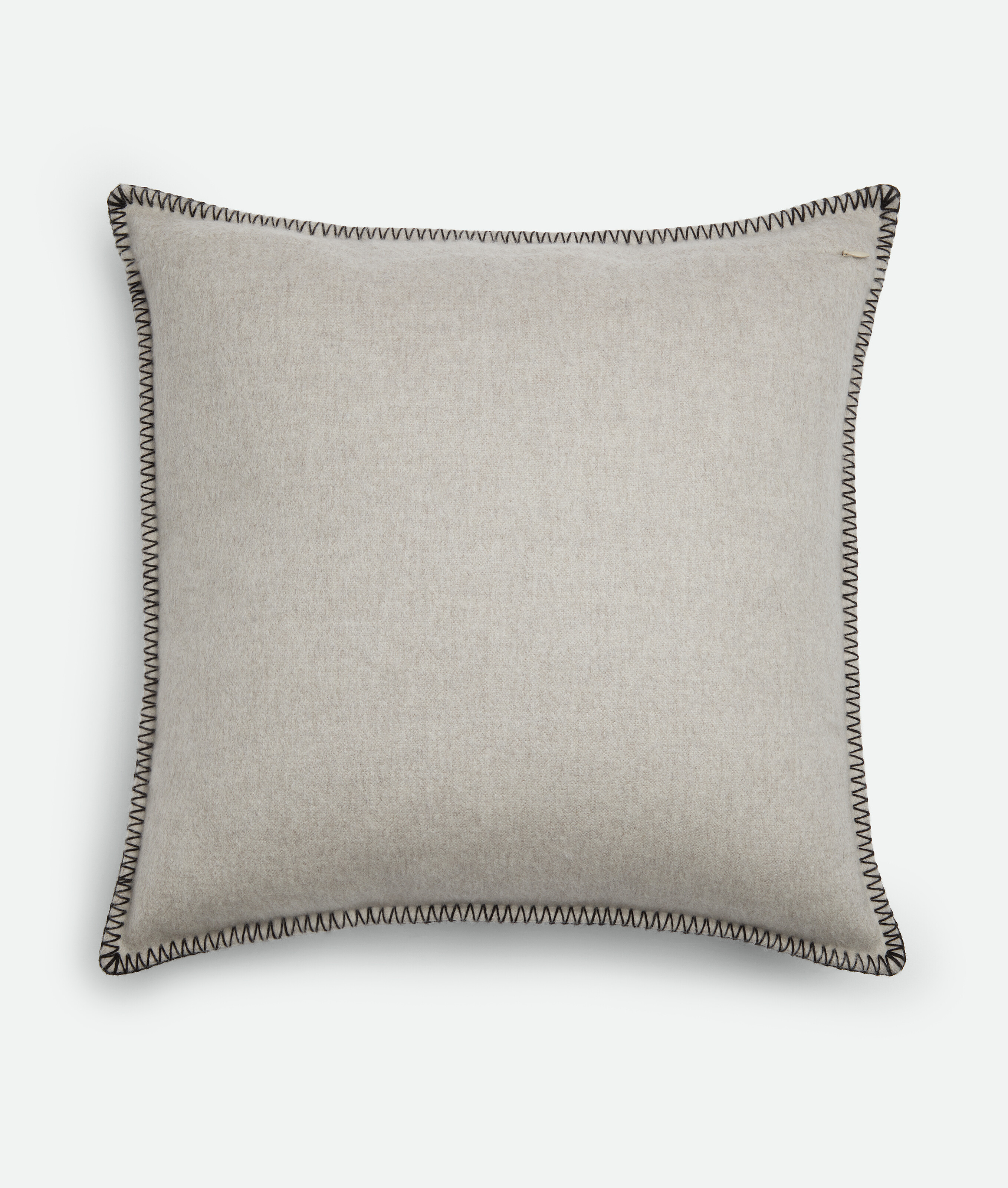 Intrecciato Patch Cushion in Greige/black Bottega Veneta Hungary EN - Image 4