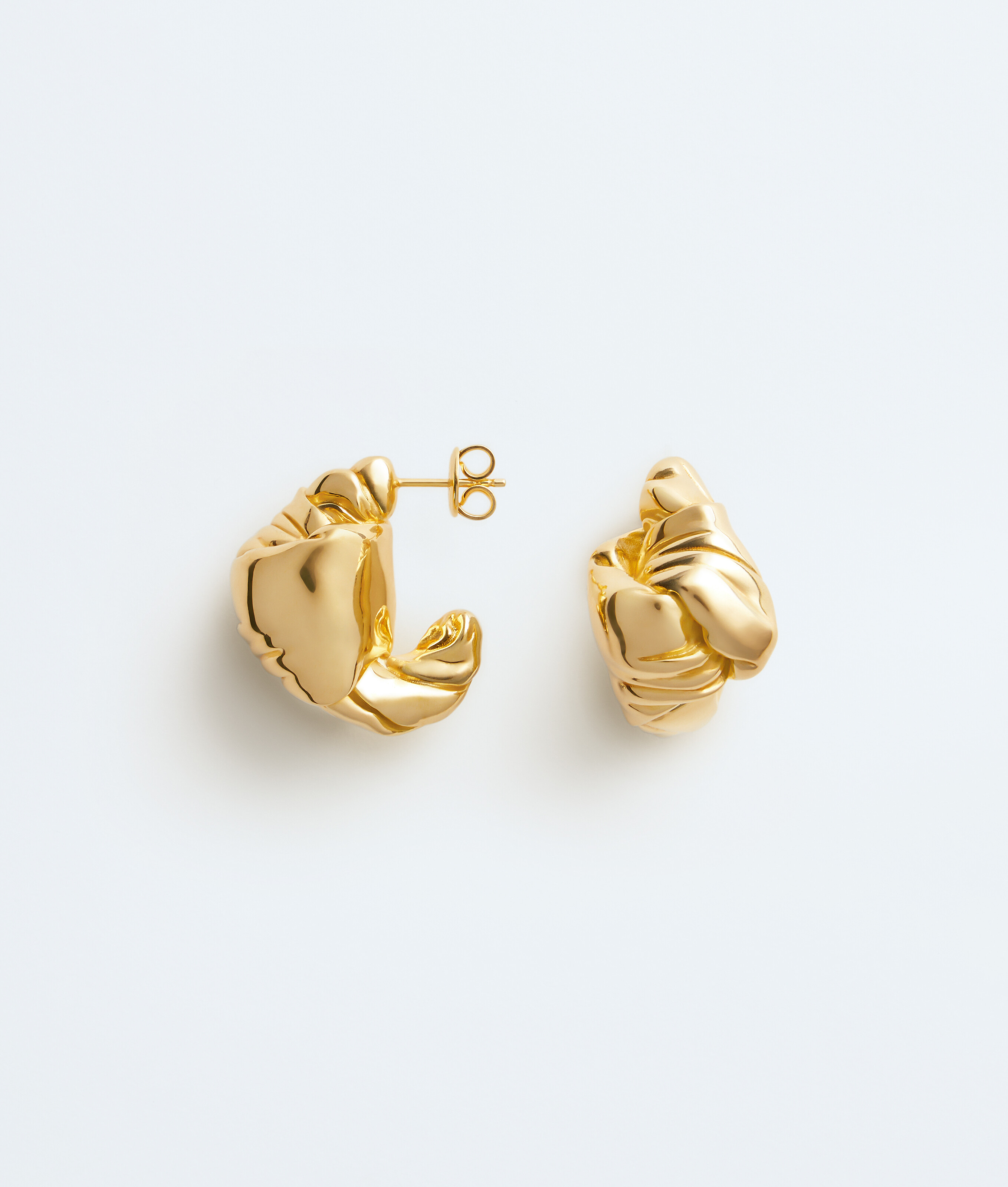 Pendientes Knot medianos para Mujer en Yellow gold Bottega Veneta México ES - Image 4