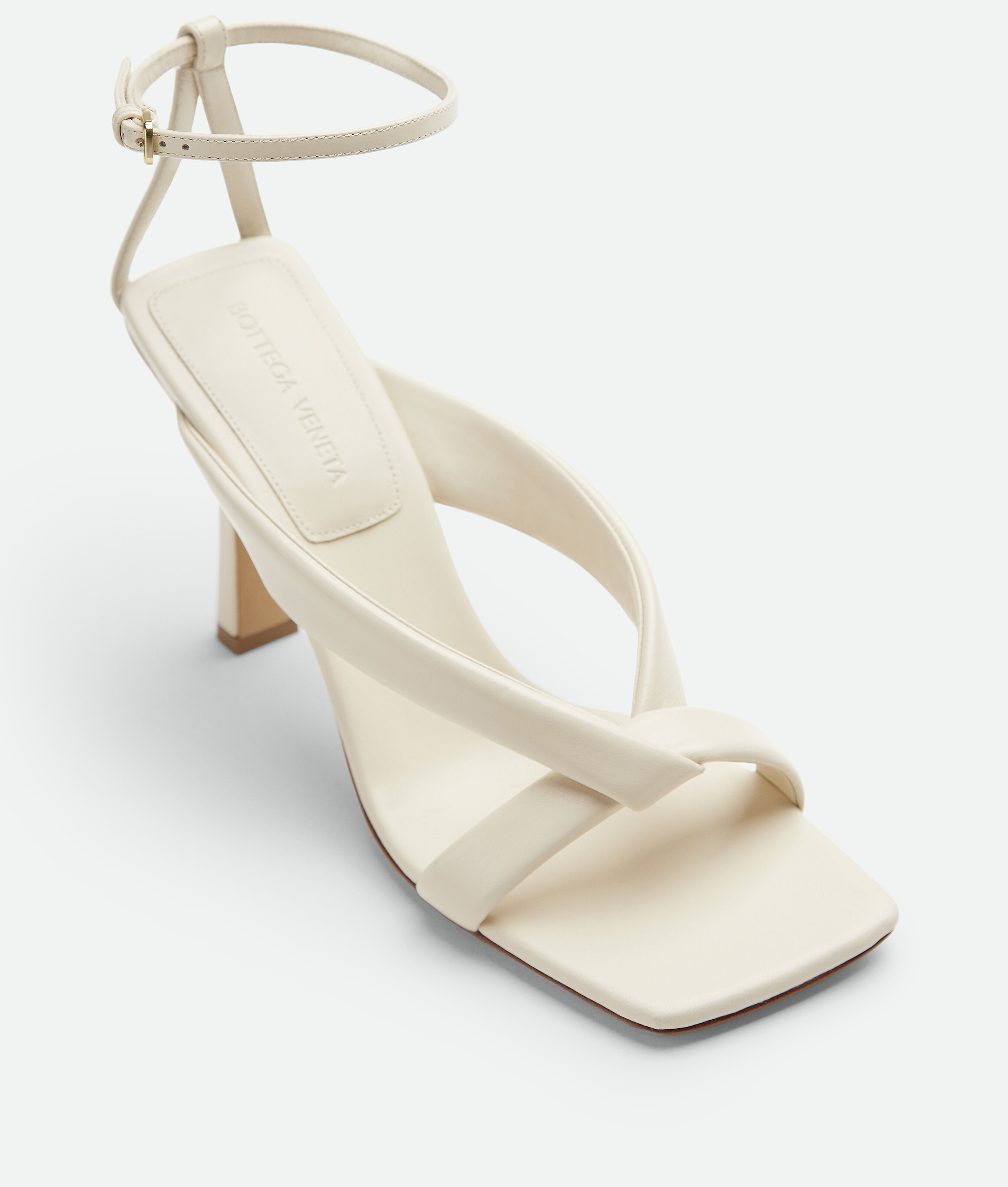 Bottega Veneta Calfskin Riva Heeled Sandals 90 In Neutral