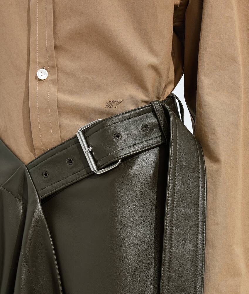 Gonna in pelle lucida da Donna in Pine forest Bottega Veneta Italia IT - Image 4