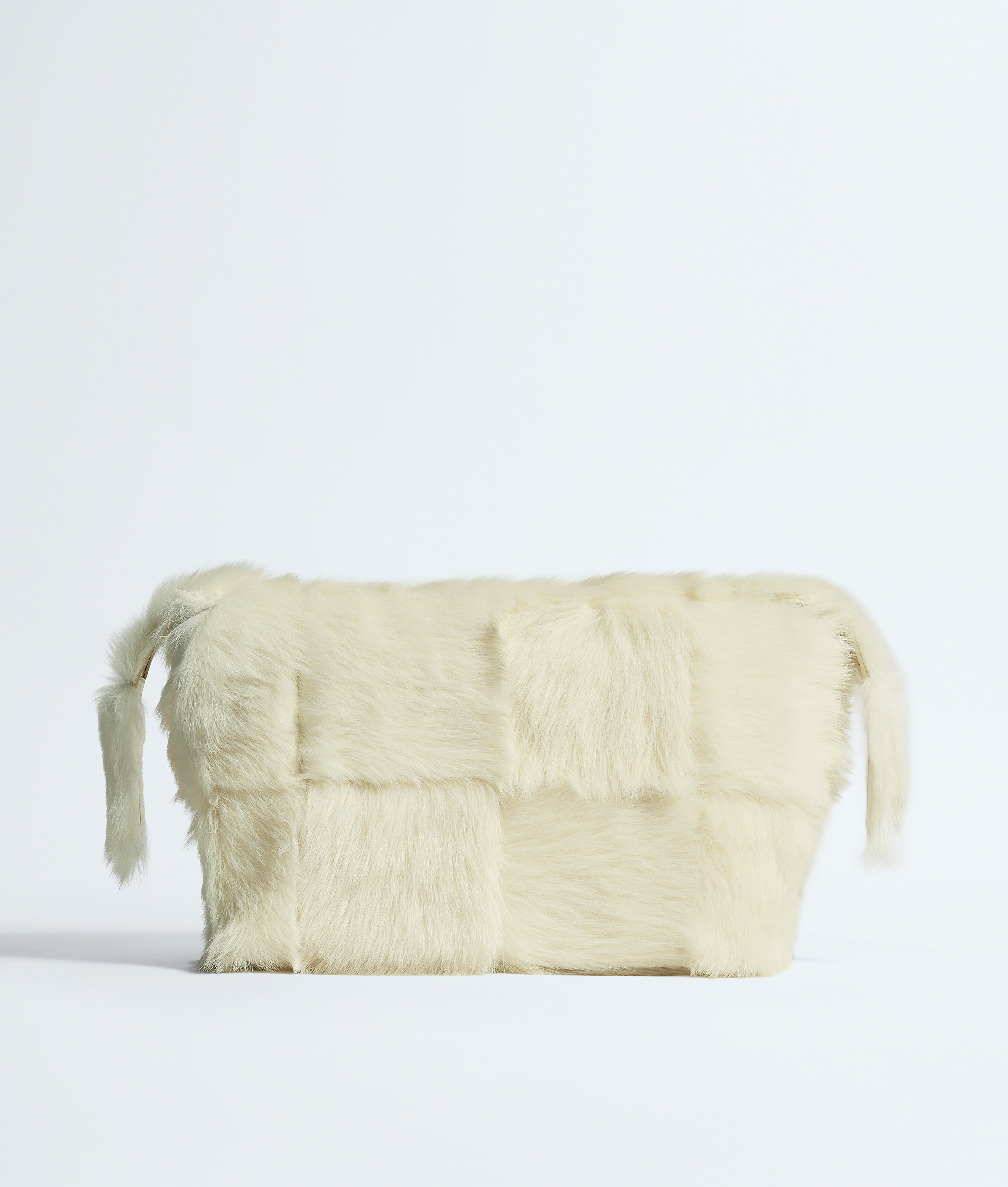 Women's Cabat A Mano in Chamomile Bottega Veneta Spain EN - Image 1