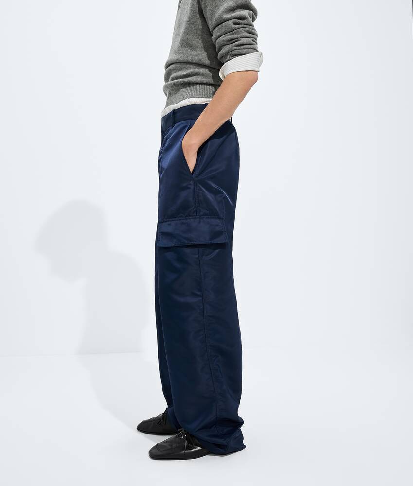 Men's Satin Nylon Cargo Pants in Navy Bottega Veneta Canada EN - Image 2