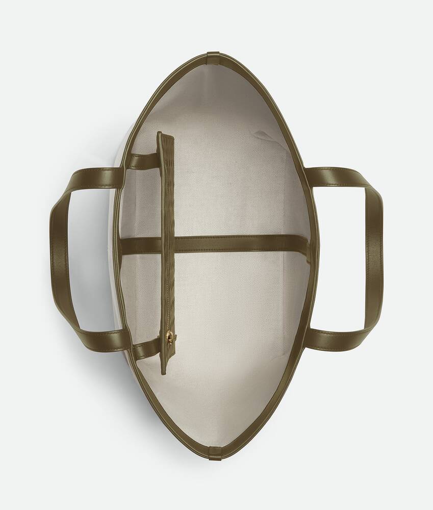 Women's Medium Flip Flap in Natural / Mud Bottega Veneta Zimbabwe EN - Image 3