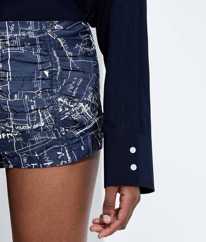 Women's Printed Silk Twill Culotte in Midnight blue/chalk Bottega Veneta United States EN - Image 5